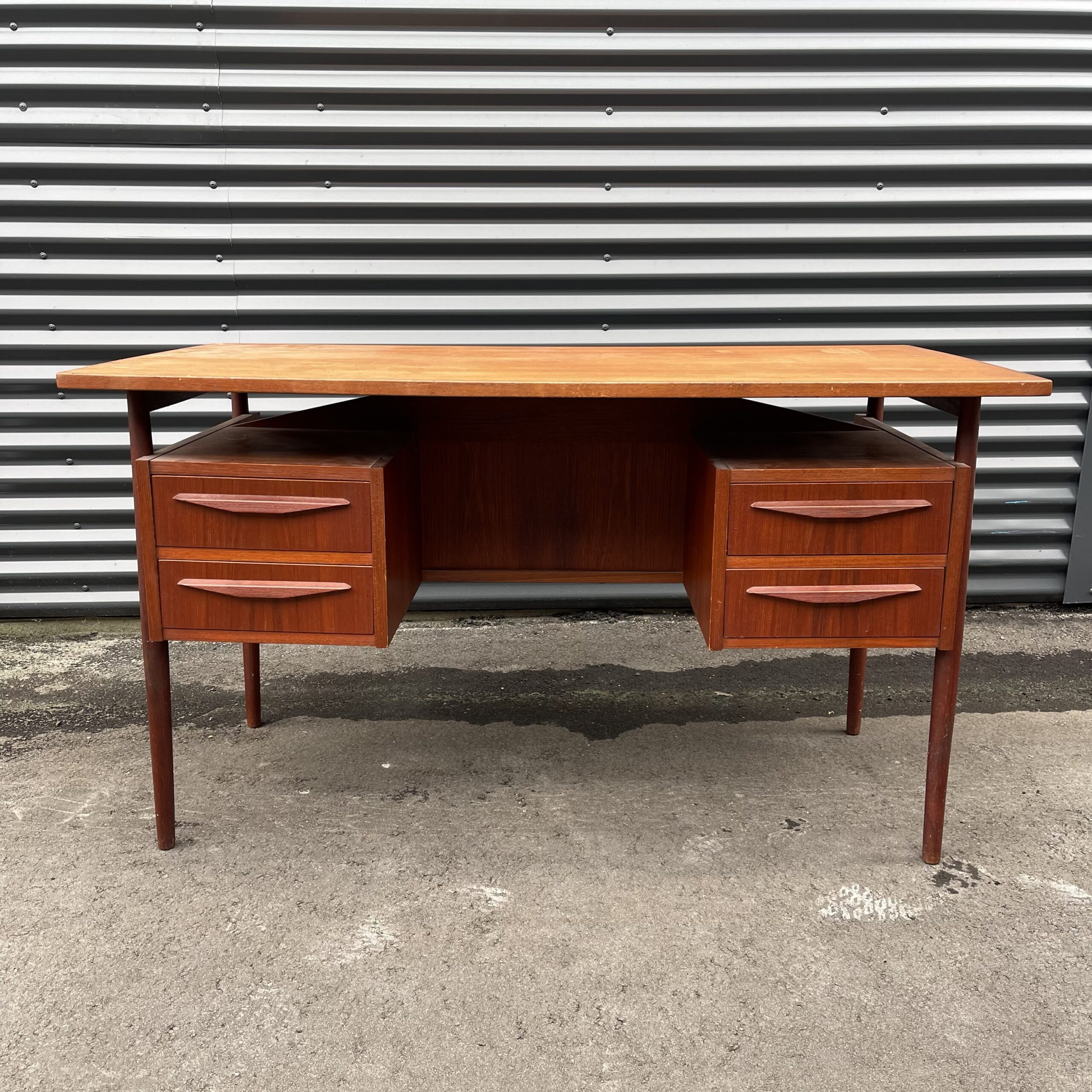 Gunnar Tibergaard Nielsen skrivebord