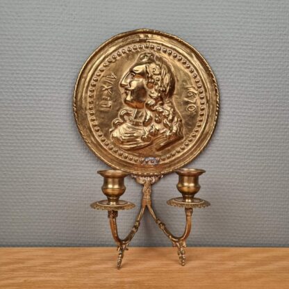 Skjold lampet, Louis XIV
