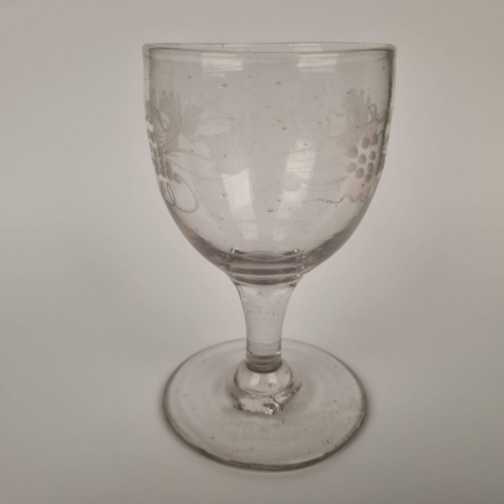 Holmegaard vinglas nr. 1 med vinløv - 11,5 cm - 1853