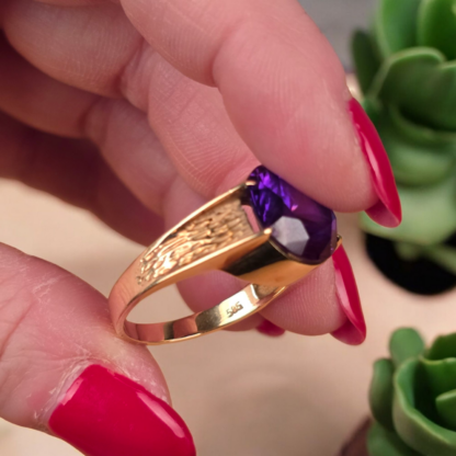 Guldring med stor lilla sten 14K / 585 - Image 5