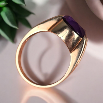 Guldring med stor lilla sten 14K / 585 - Image 4