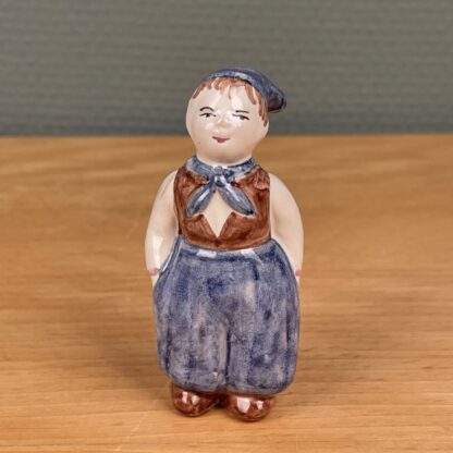 L. Hjorth egnsfigur -  dreng 8cm