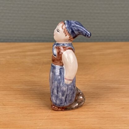 L. Hjorth egnsfigur -  dreng 8cm - Image 4