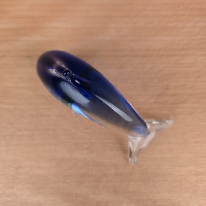 Glas delfin med blå krop - Image 5