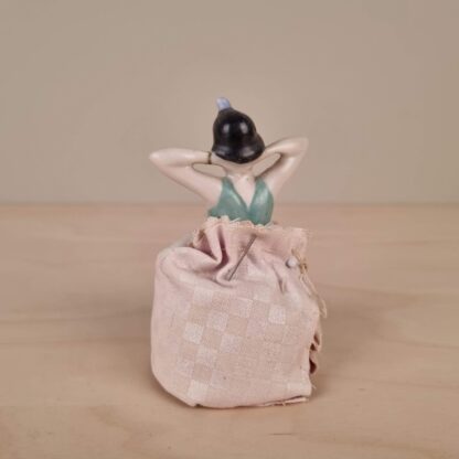 Halvdukke med nålepude, porcelæn / bisquit - Image 2
