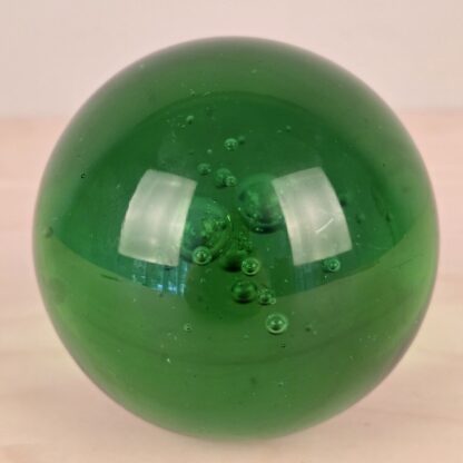 Stor massiv glaskugle, krystalkugle grøn 9,5cm Ø - Billede 2