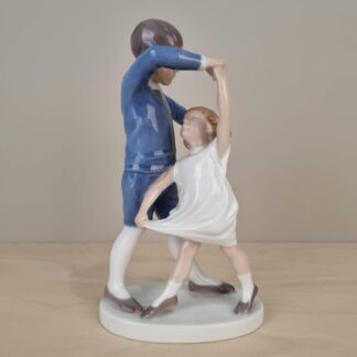 B&G figur nr. 1845 - "Danseskole"