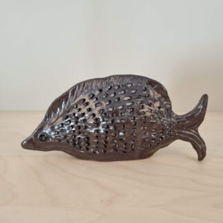 Fiske figur i lertøj - ukendt kunstner