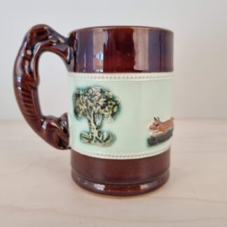 Krus med jagtmotiv - Bourne Denby, Derby