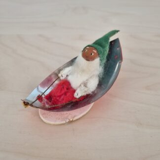 Gammel piberensernisse i kælk