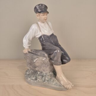 Royal Copenhagen stor Vogterdreng nr. 1659