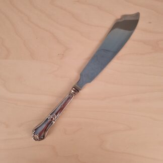 Lagkagekniv "Rosenholm" i sølv med skær af stål