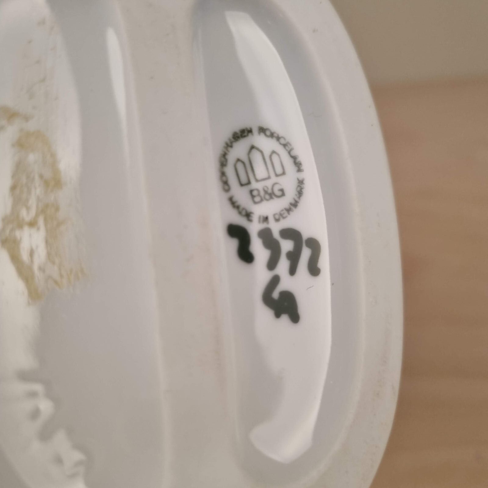 B&G figur "Forsmået kærlighed" nummer 2372 - Billede 3