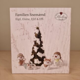 Klarborg - Familien Snemænd - Eigil, Elsine, Ejlif og Effi samt juletræ