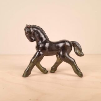 Figur eller lille skulptur af hest i bronzeret metal - 8,5 cm høj