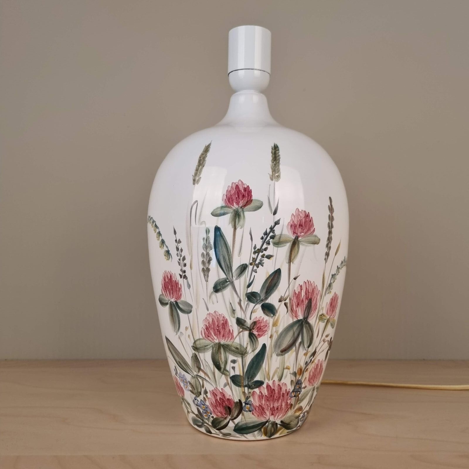 Torben Keramik - Stor bordlampe m. blomstermotiv