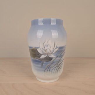 Royal Copenhagen åkande vase nr. 2669/108