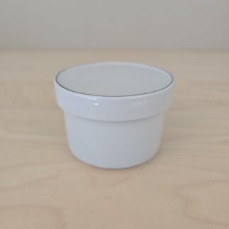 Royal Copenhagen fajance Blåkant skål med låg nr. 3063 1. sort.