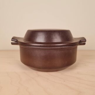Gryde med låg i serien "Liekki" fra Arabia - design Ulla Procopé - 23x12cm