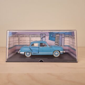 Tintin Modelbil 1:43 – Taxi Panhard Dyna Z ("Koks i Lasten") med Certifikat