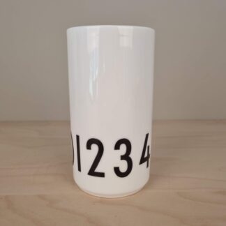 Design Letters vase - hvid med tallene 0-9 - 15 cm
