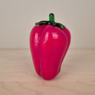 Rød peberfrugt i mundblæst glas - ca. 14cm