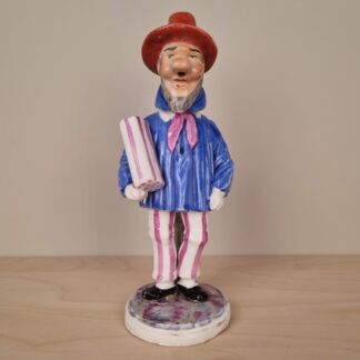 Figur (flaske) af mand med hat i glaseret stentøj - hjemmemalet - 20,5cm