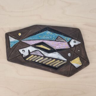 Keramisk relief med motiv af fisk - Signeret "DZ" - 28,5cm