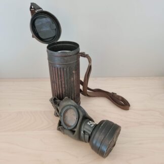 Tysk gasmaske i beholder fra 2. Verdenskrig - GM.30 - 1941 - Wa.A.533
