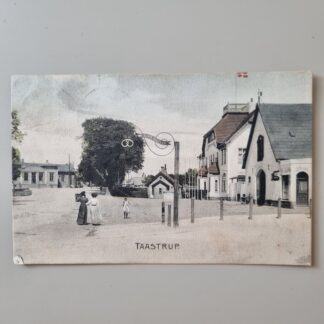 Postkort med motiv fra Taastrup Nykro og Køgevej - 1906