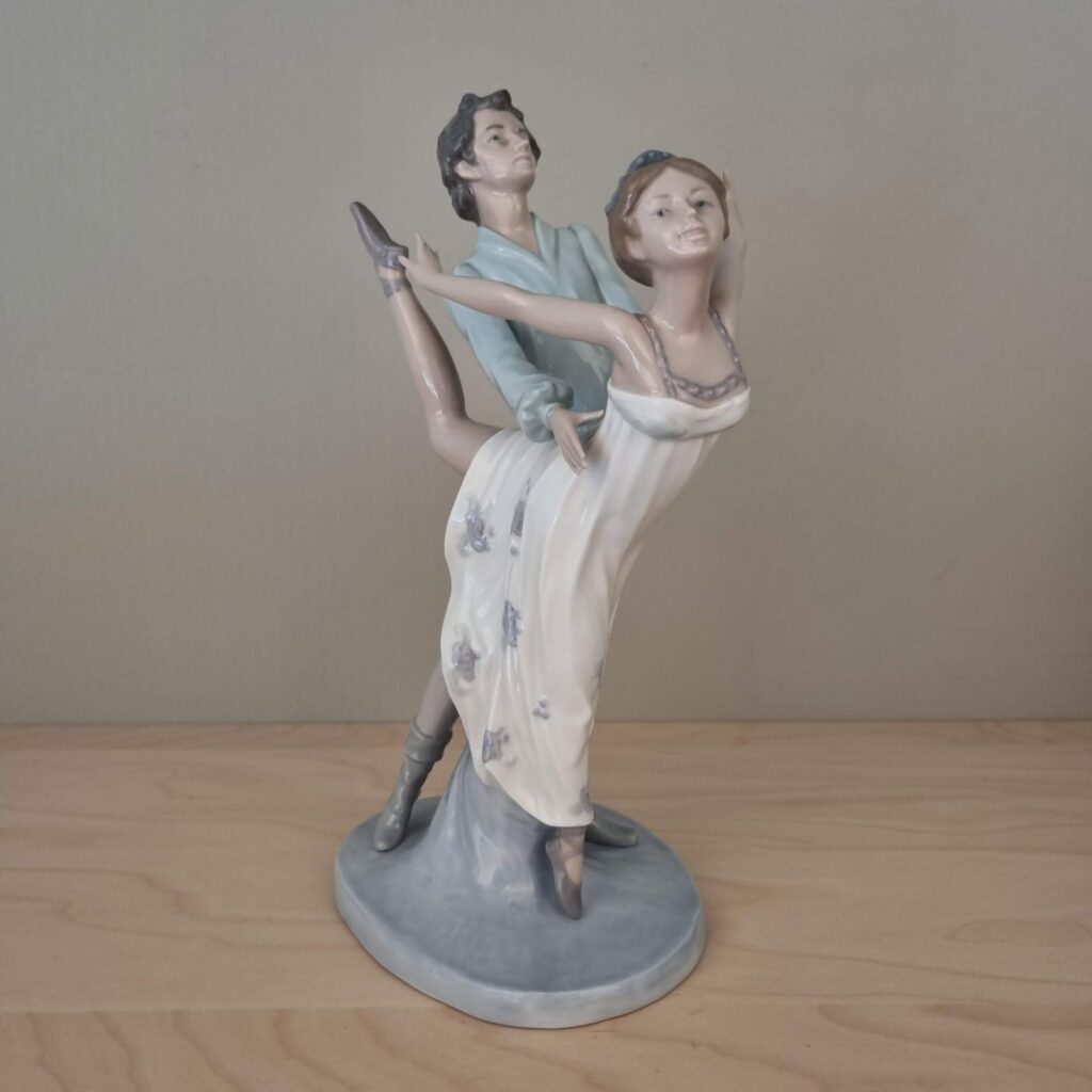 Lladro figur - Dansende par - balletdansere - 1983 - 33cm