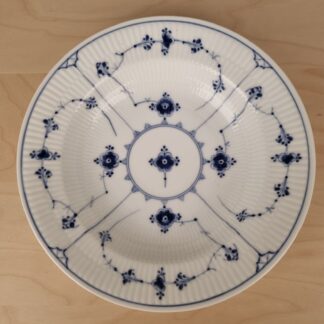 Royal Copenhagen - Musselmalet, riflet - Dyb tallerken nr. 1/165 - 24,5 cm