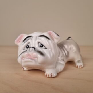 Porcelænsfigur af engelsk bulldog med stort hoved - 1960erne - 12cm
