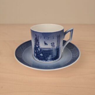 Royal Copenhagen julekop og underkop 1982