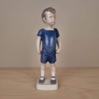 B&G figur - Stående dreng "Kaj" - nr. 1617 - 20,5cm