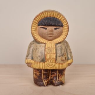 Lisa Larson figur - "Nord" - fra serien Alle Verdens Børn - 12cm