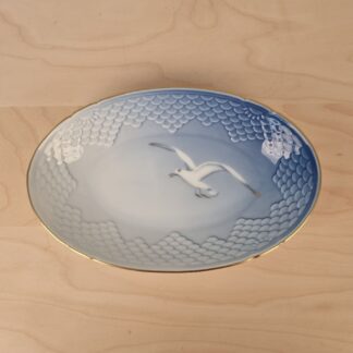 B&G Mågestel med guld - lille serveringsfad / oval asiet nr. 39 - 23cm