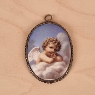 Royal Copenhagen - Vedhæng med putto i porcelæn - ca. 1880 - 6cm