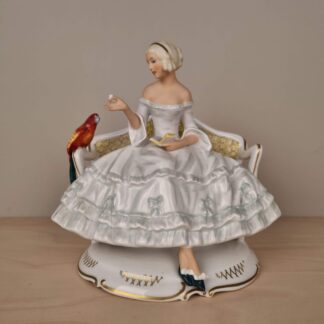 Schaubach figur med kvinde og papegøje - ca. 1940 - 20cm høj